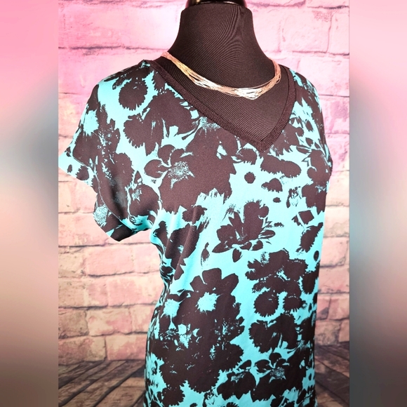 Worthington V-Neck Blouse - Picture 4 of 9